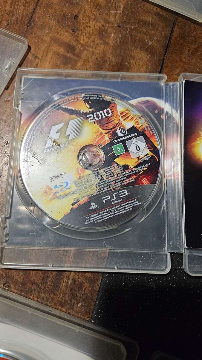 Sony PS3 Console Plus Games & Controller