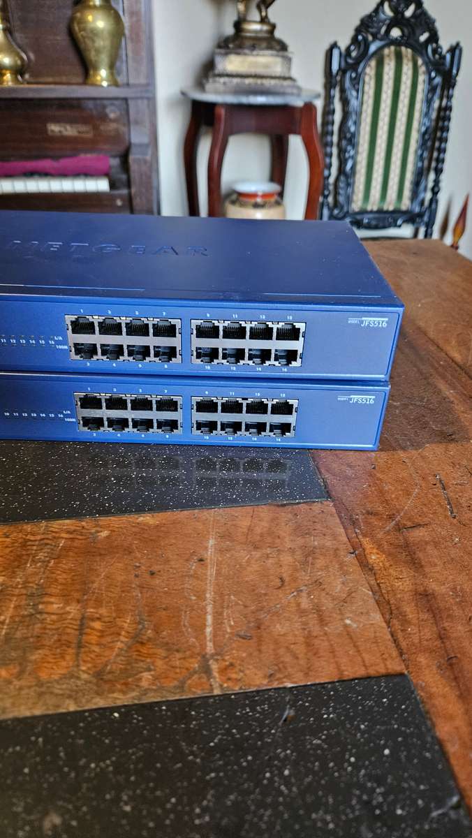 2 X NetGear ProSafe 16 Port 10/100 Switch