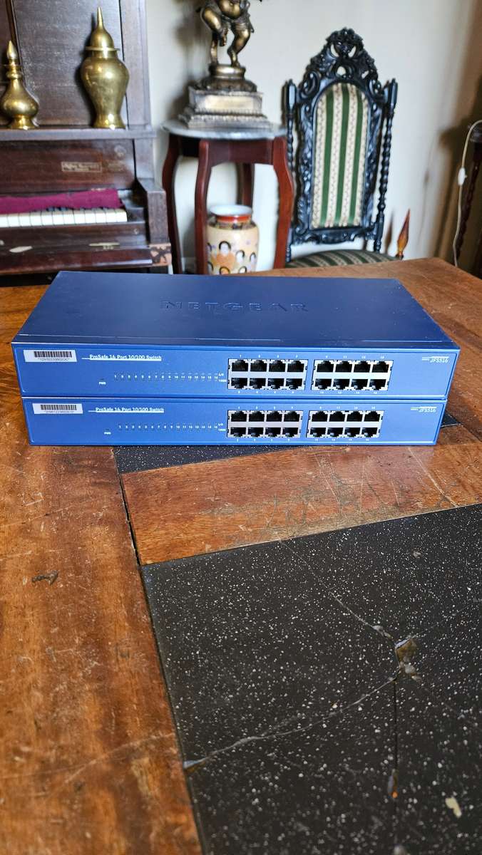 2 X NetGear ProSafe 16 Port 10/100 Switch