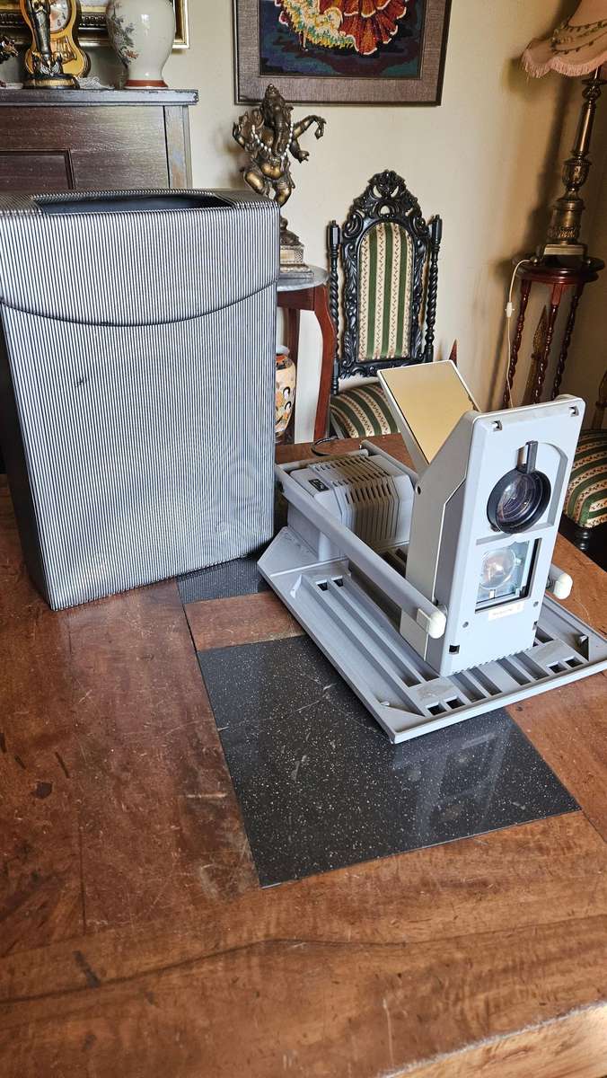 Vega Mirrodex Portable Projector