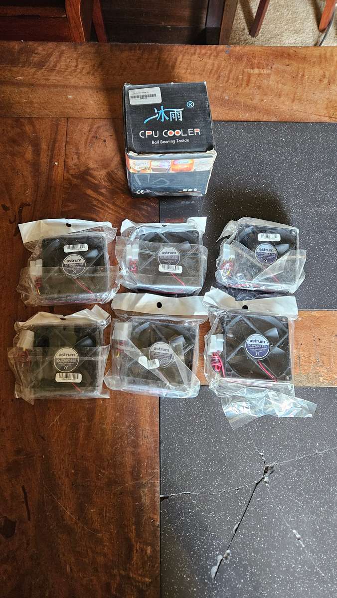 Variety Case Fan Lot