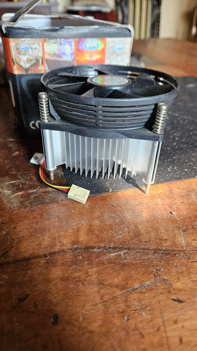 Variety Case Fan Lot