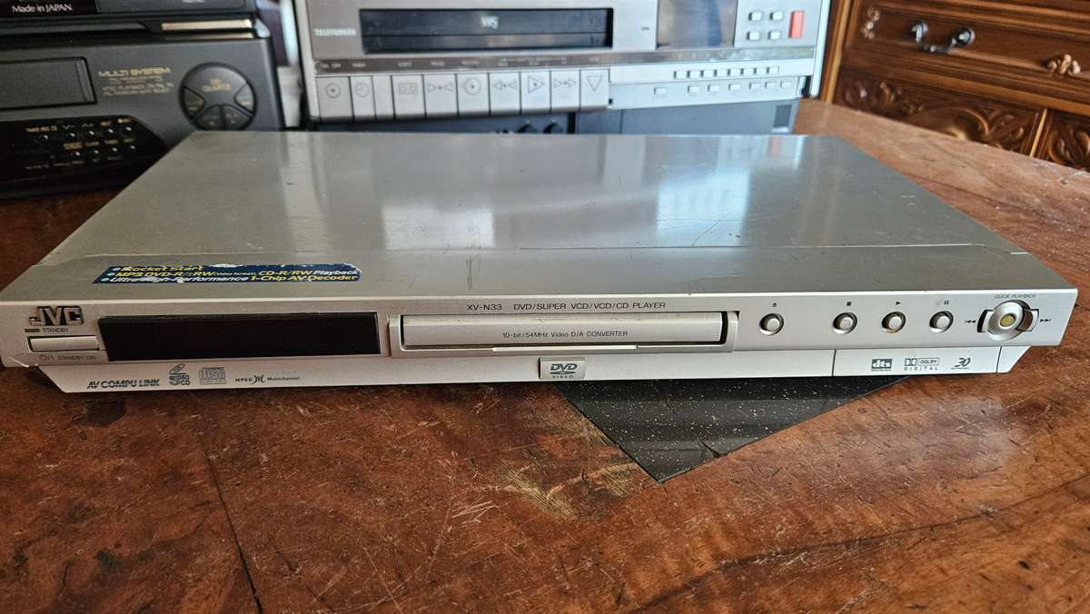 Video & Cd Players Lot