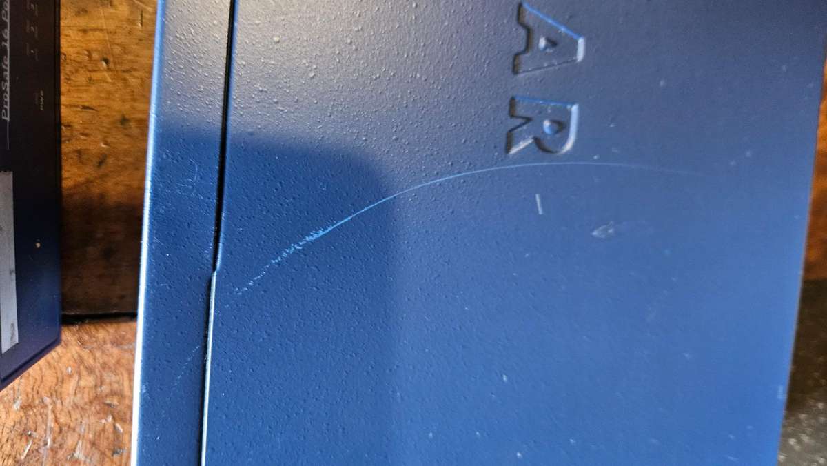 NetGear 16 Port 10/100 Switches