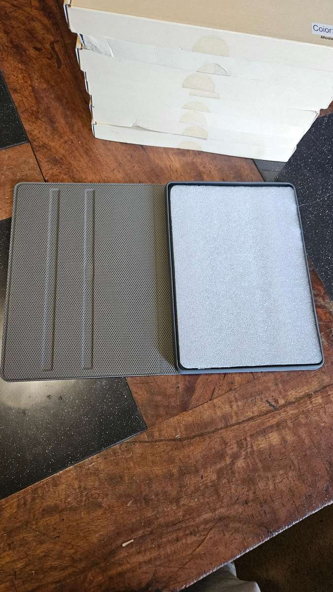 Unused Faux Leather Covers for Android 10.1" Tablet. Mode TH10