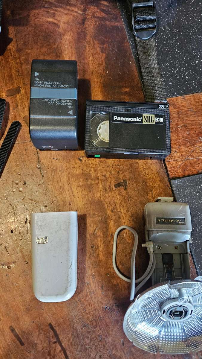 JVC 8X Compact VHS Recorder. Model GR-AX107