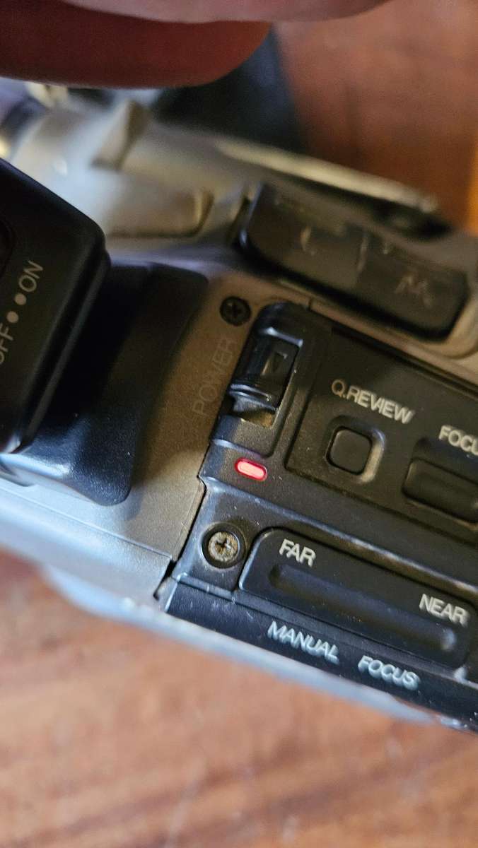 JVC 8X Compact VHS Recorder. Model GR-AX107