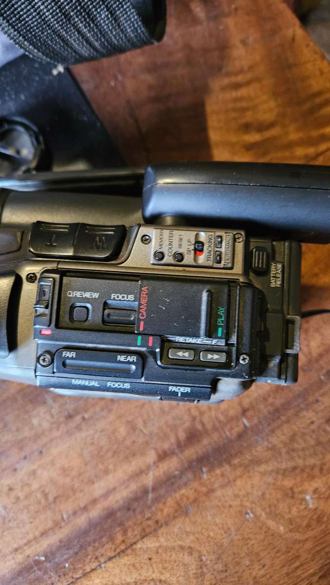 JVC 8X Compact VHS Recorder. Model GR-AX107