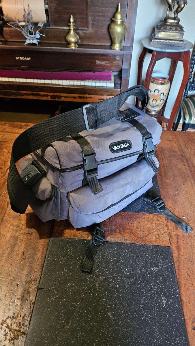 JVC 8X Compact VHS Recorder. Model GR-AX107