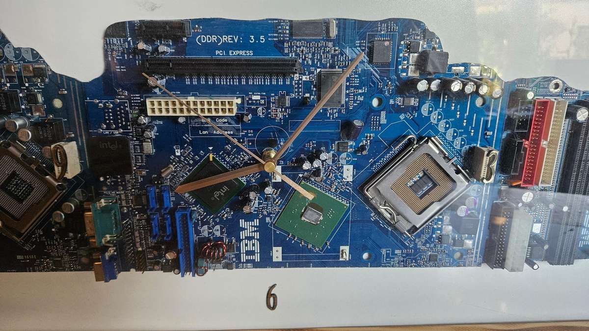 Large PC Board Wall Hanging Clock