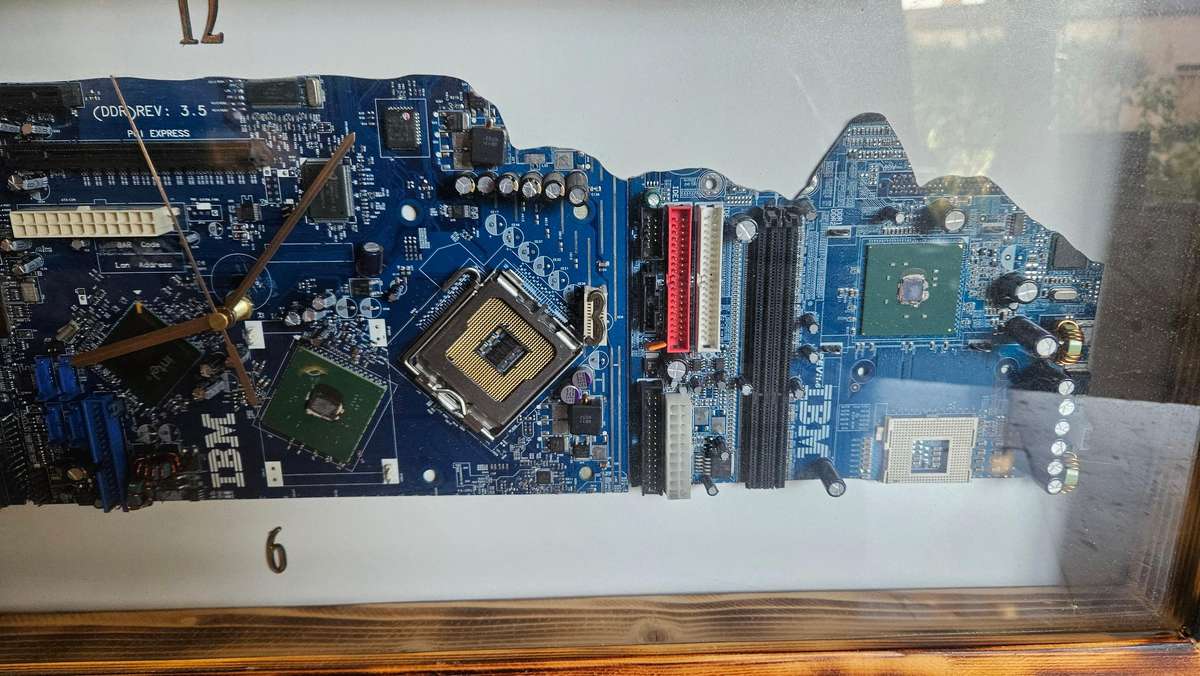 Large PC Board Wall Hanging Clock