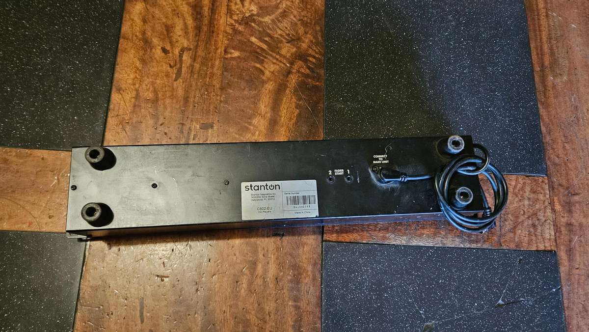 Stanton C.502 Dual 2U Rack-Mountable CD/MP3 Player