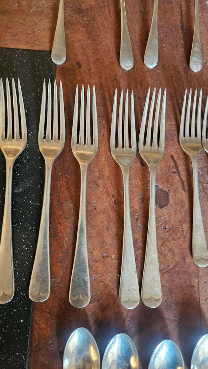 Vintage Sipelia Cutlery Lot