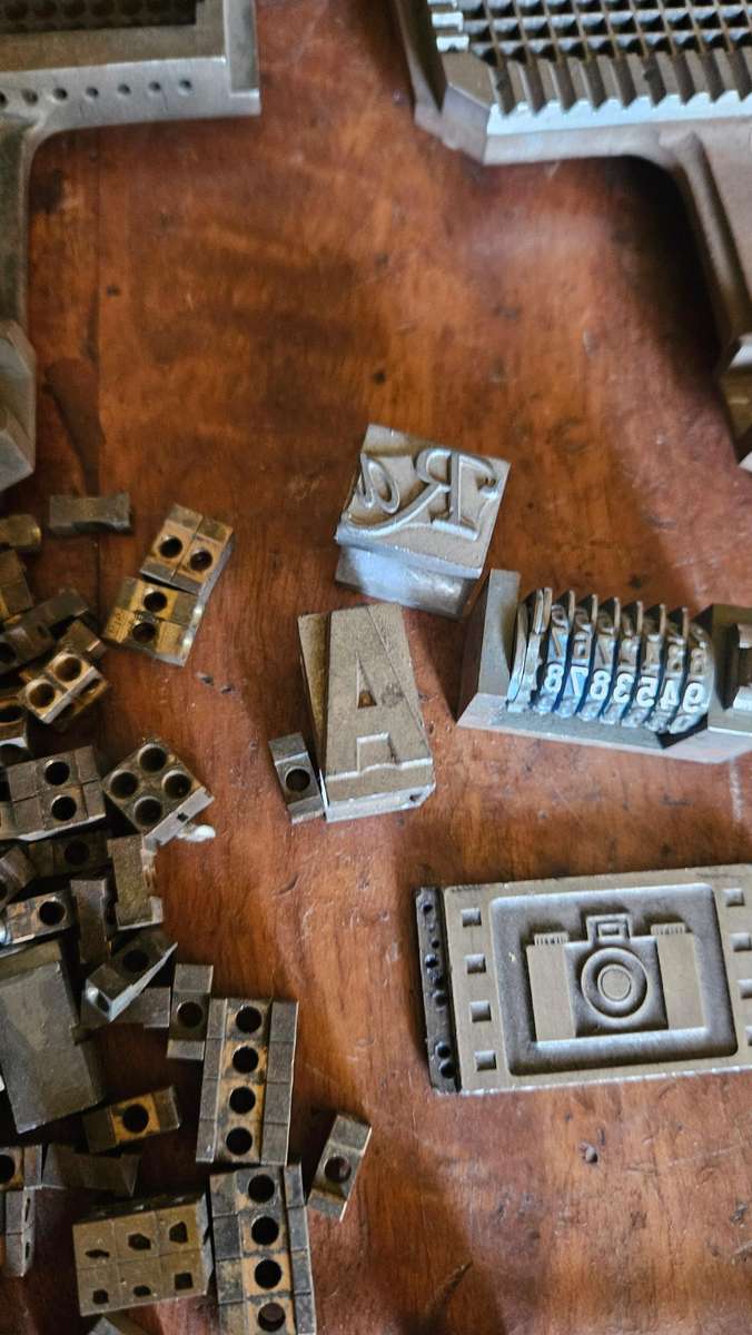 AMP Tyco Crimping Tool Plus Accessories