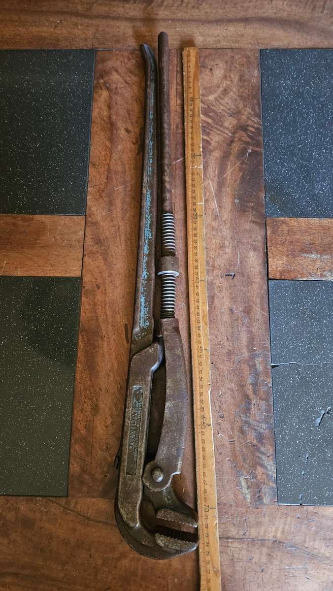 Vintage Dowidat Pipe Wrench