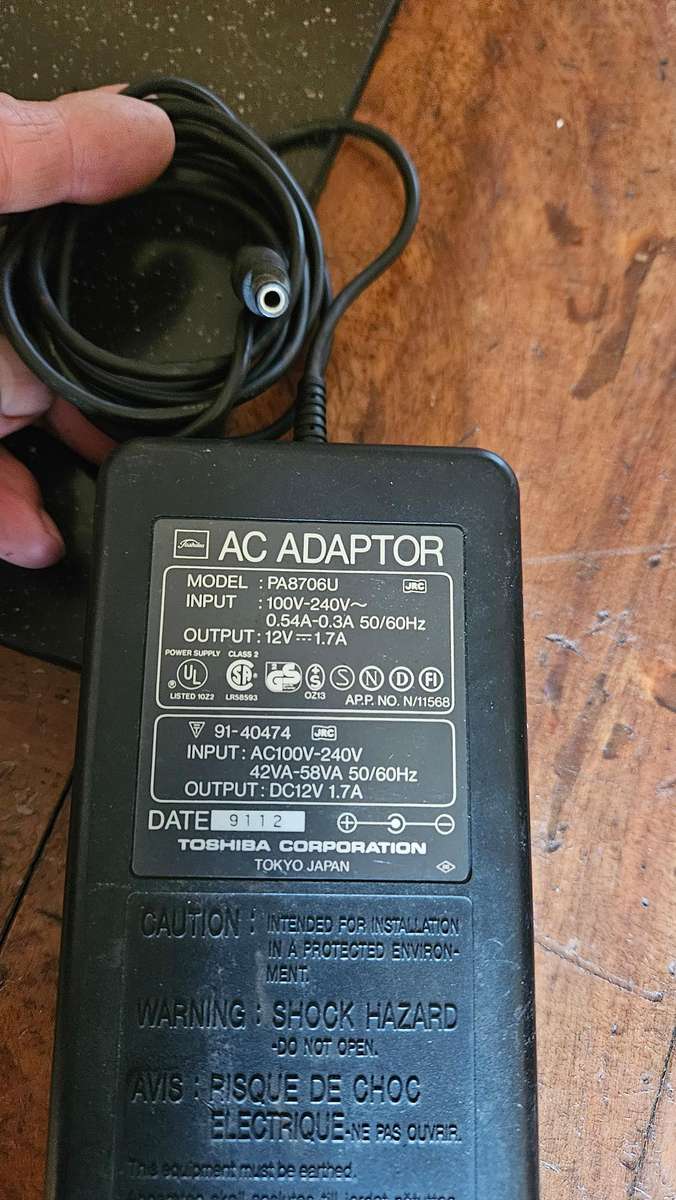 IBM, Toshiba & IOmega Laptop Chargers