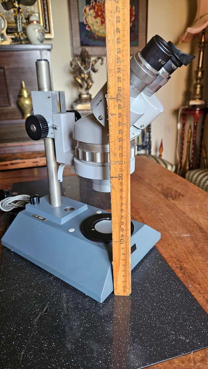 Reichert Stereo Microscope