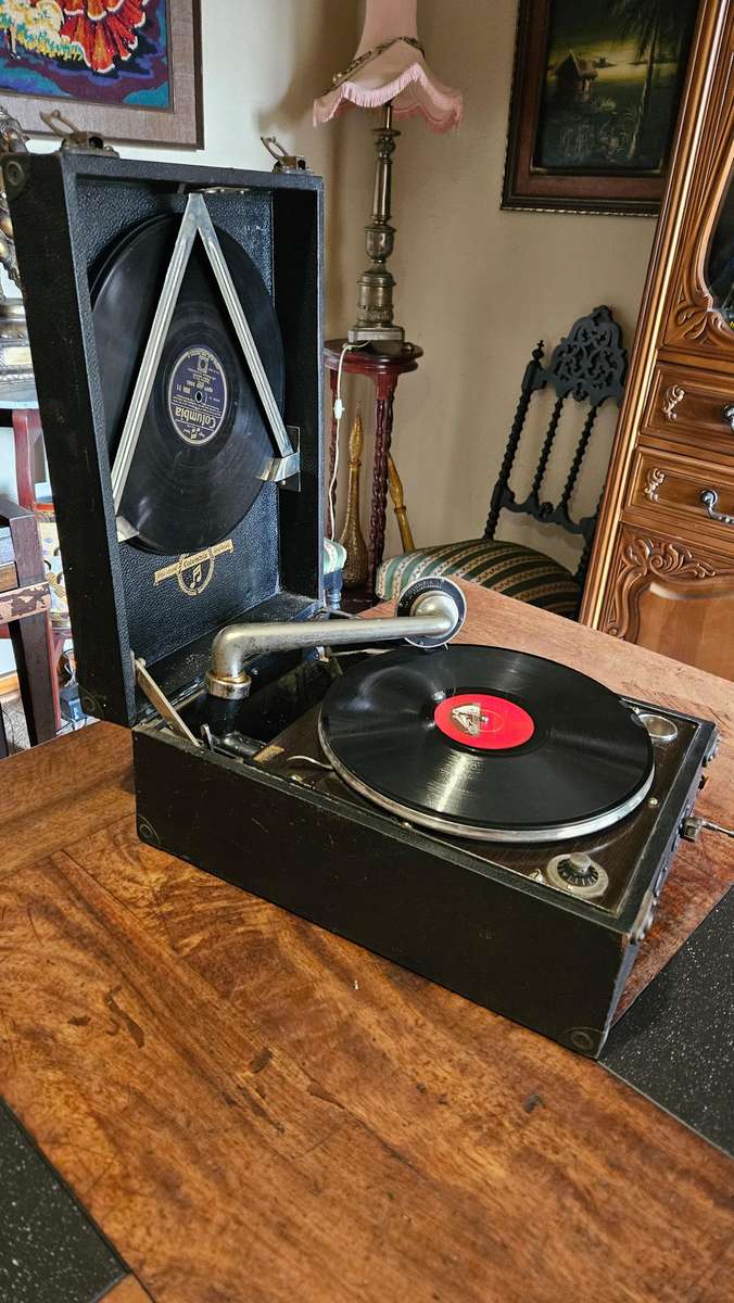 Vintage Wind-Up Columbia Viva-Tonel Grafanola Gramaphone