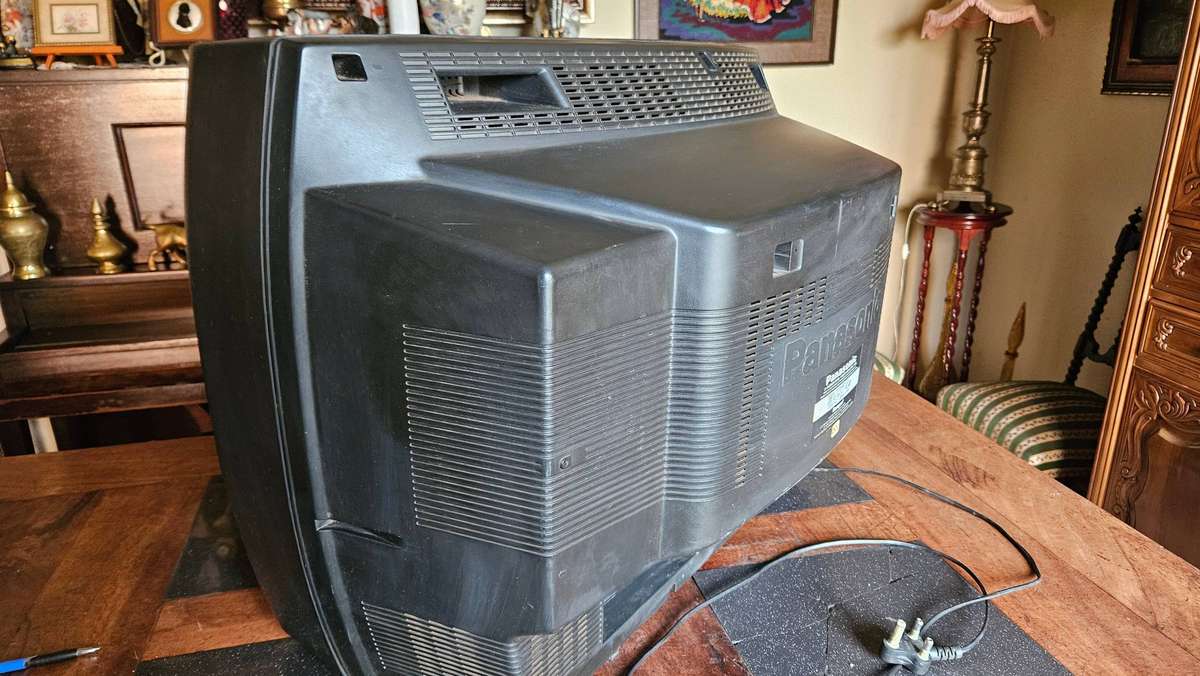 Huge Panasonic Colour Television EVO74S