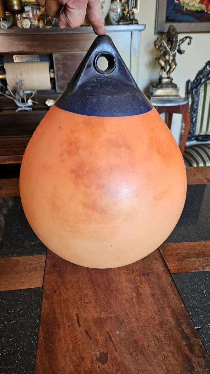 Polyform A2 Norwegian Fender Bouy