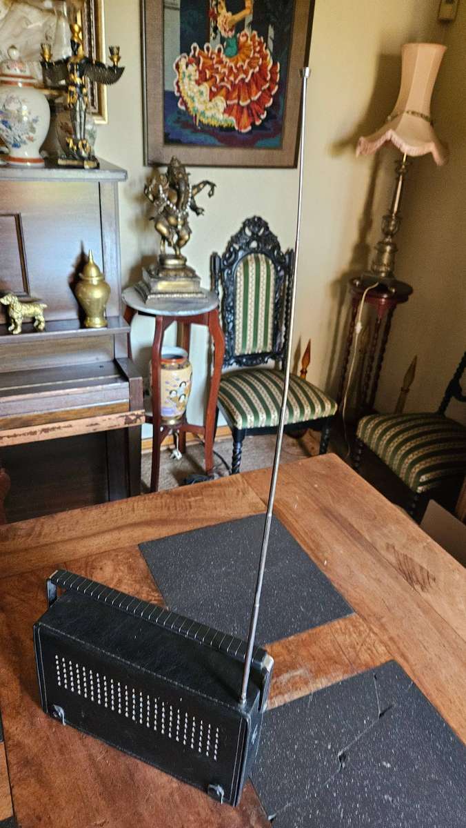 Sanyo Sportmaster Portable Radio