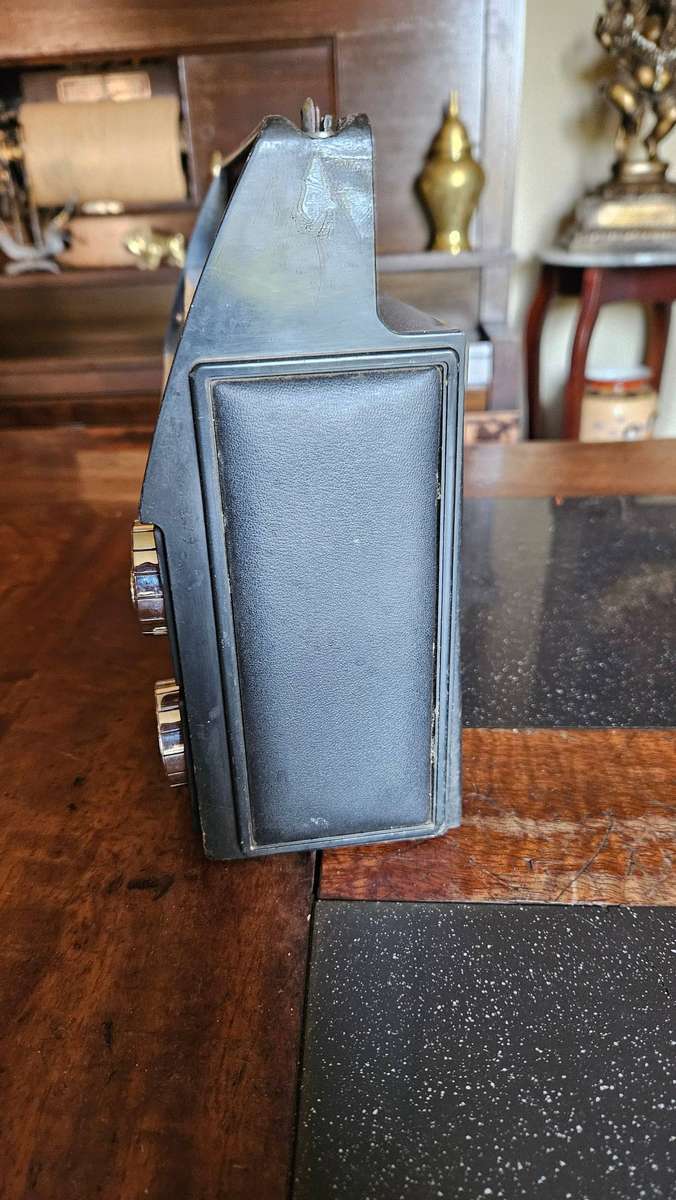 Vintage Silver Hawk Portable Radio