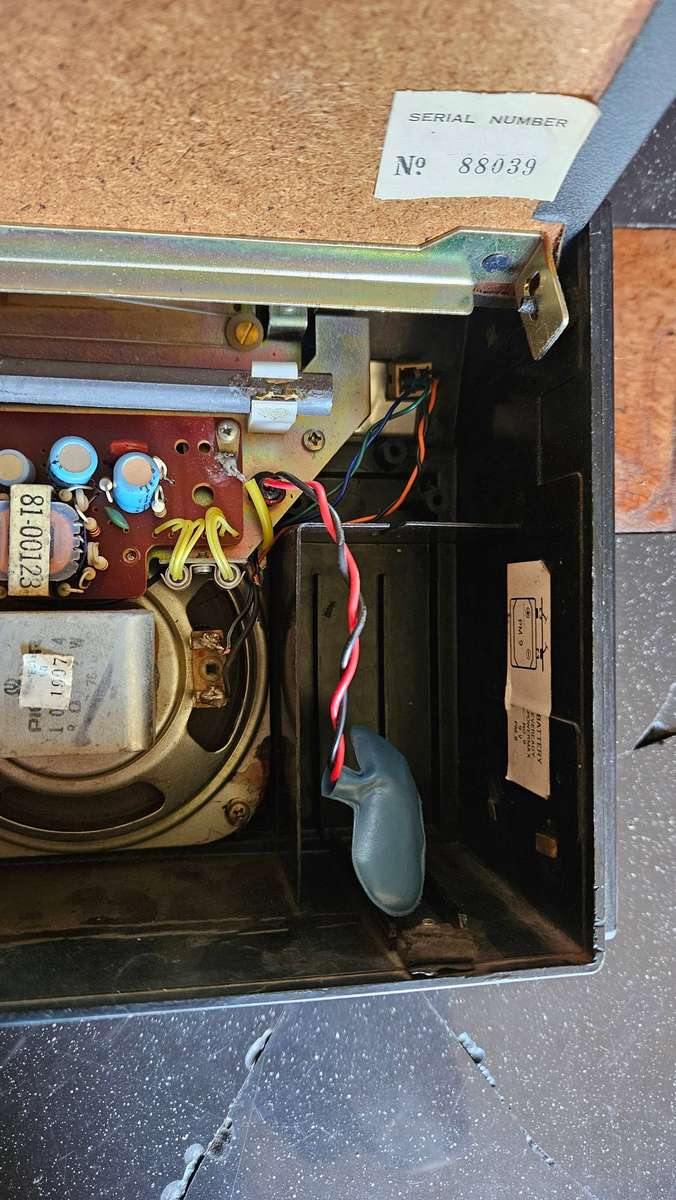 Vintage Silver Hawk Portable Radio