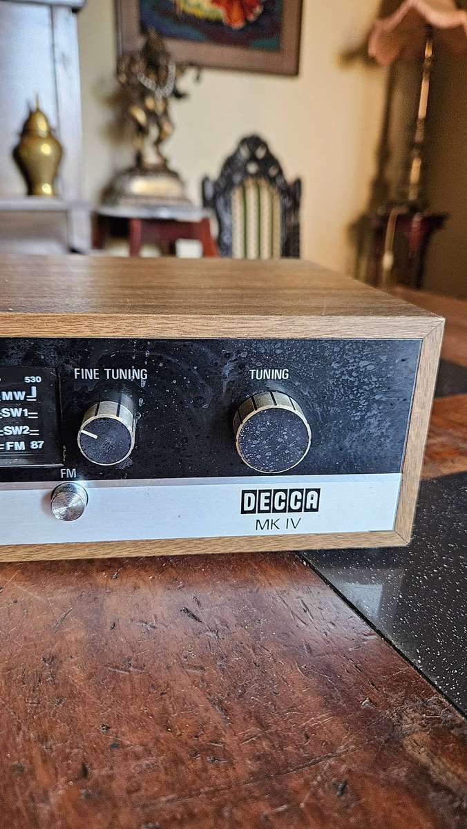 vintage Decca Mk4 Radio