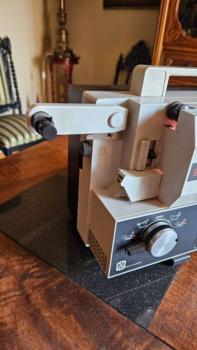 Eumig Mark S 810D Projector