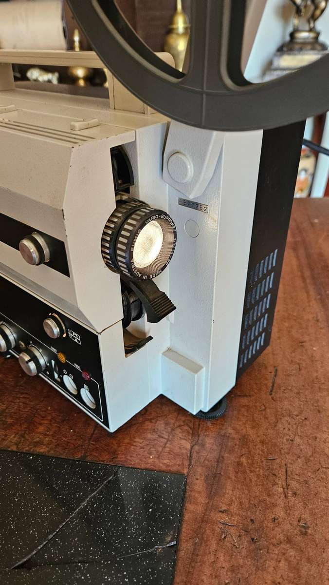 Eumig Mark S 810D Projector