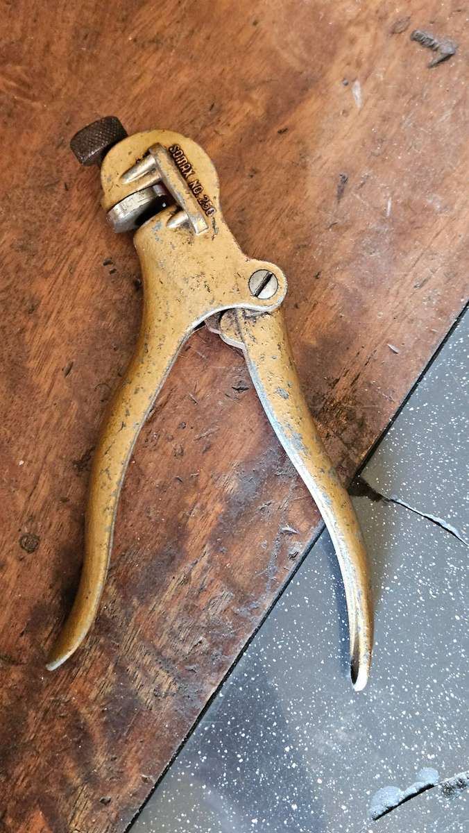 Somax 25o Saw Set  Woodworking Tools