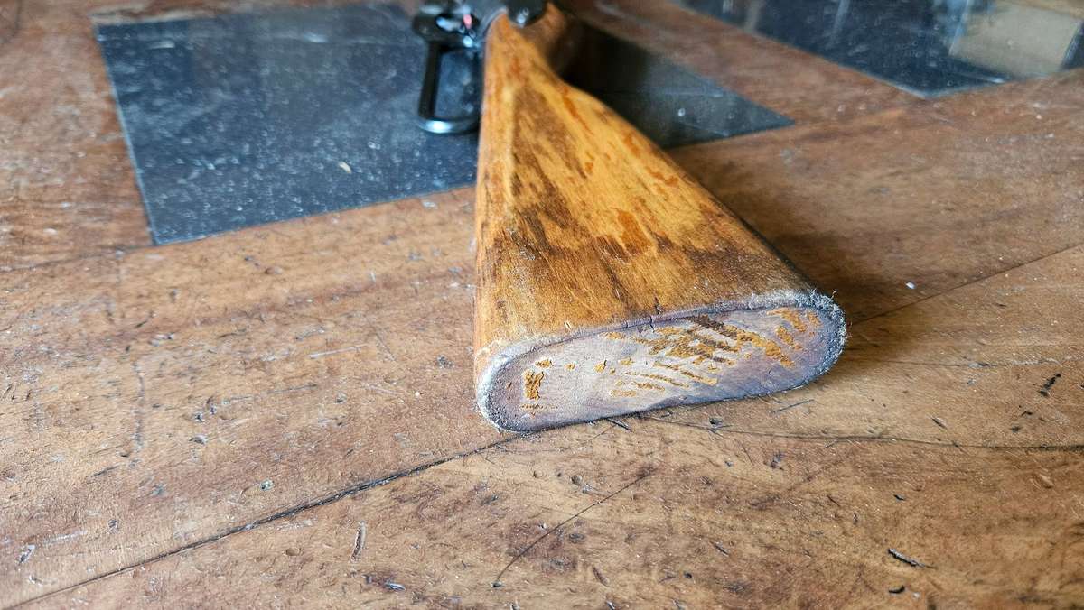 Large 1970s Daisey Rifle Model  95B