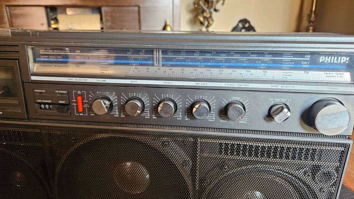 Philips Power Player D8443 Portable Radio