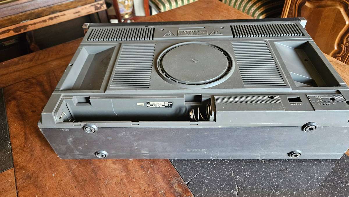 Philips Power Player D8443 Portable Radio