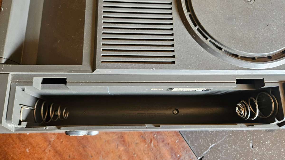 Philips Power Player D8443 Portable Radio