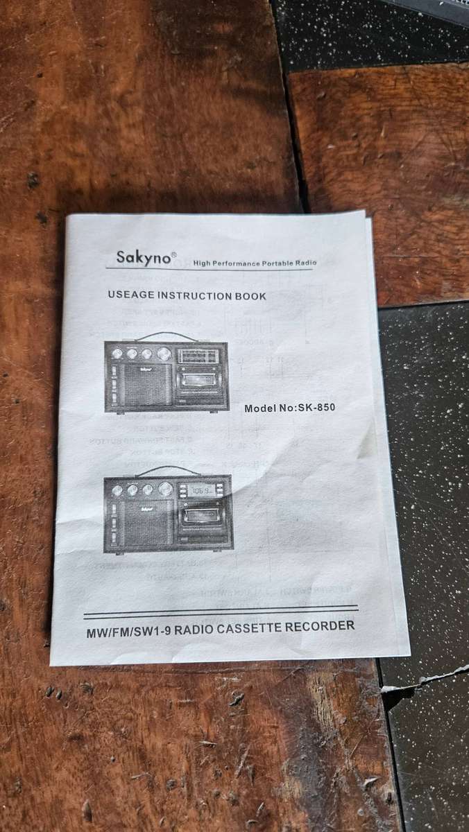 Sakyno World Receiver Portable Radio SK 859