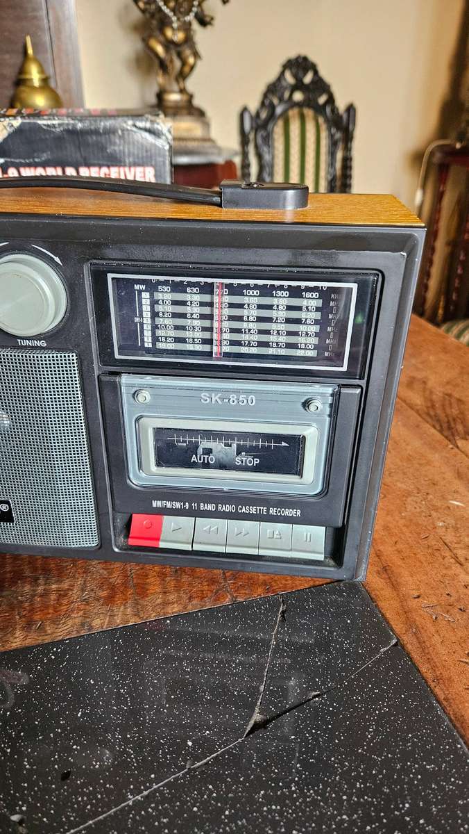 Sakyno World Receiver Portable Radio SK 859