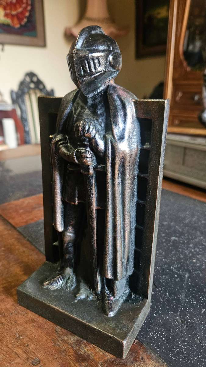 Knights in Shinning Armour Bookends