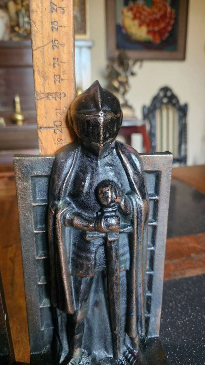 Knights in Shinning Armour Bookends