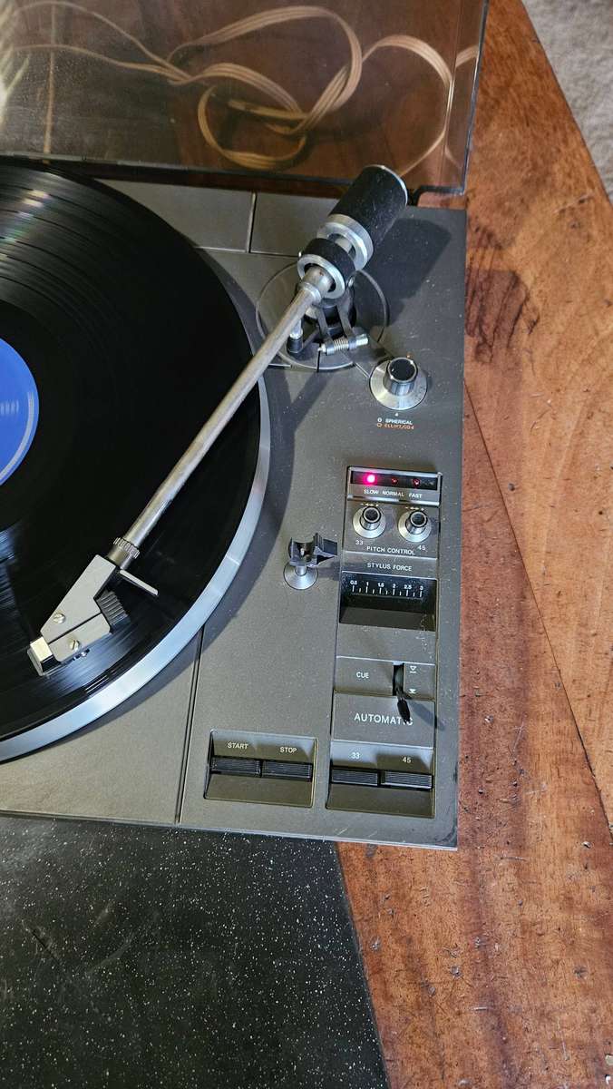 Phillips Turntable