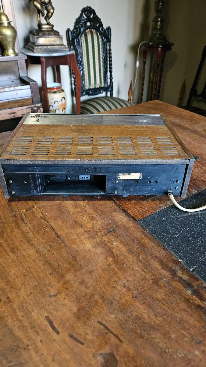 Rare Vintage Philips 697 Tuner Radio