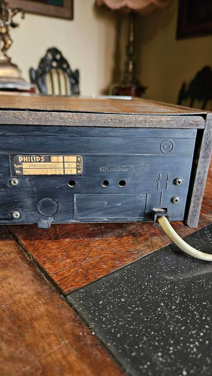 Rare Vintage Philips 697 Tuner Radio