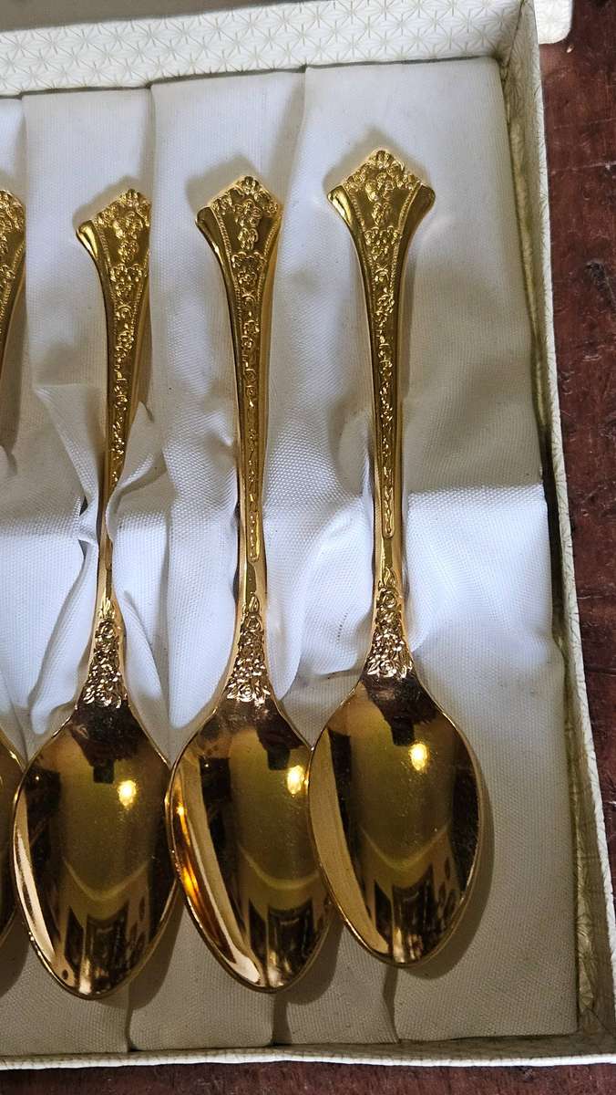 24 Carat Gold Plated Eetrite Spoons