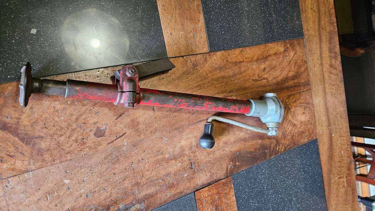 Old Bevelift Car/Truck Jack