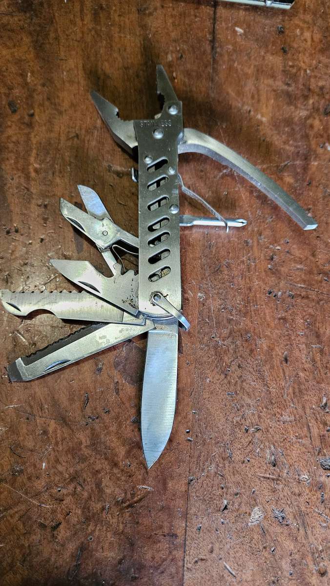 Leatherman Multitool Plus More