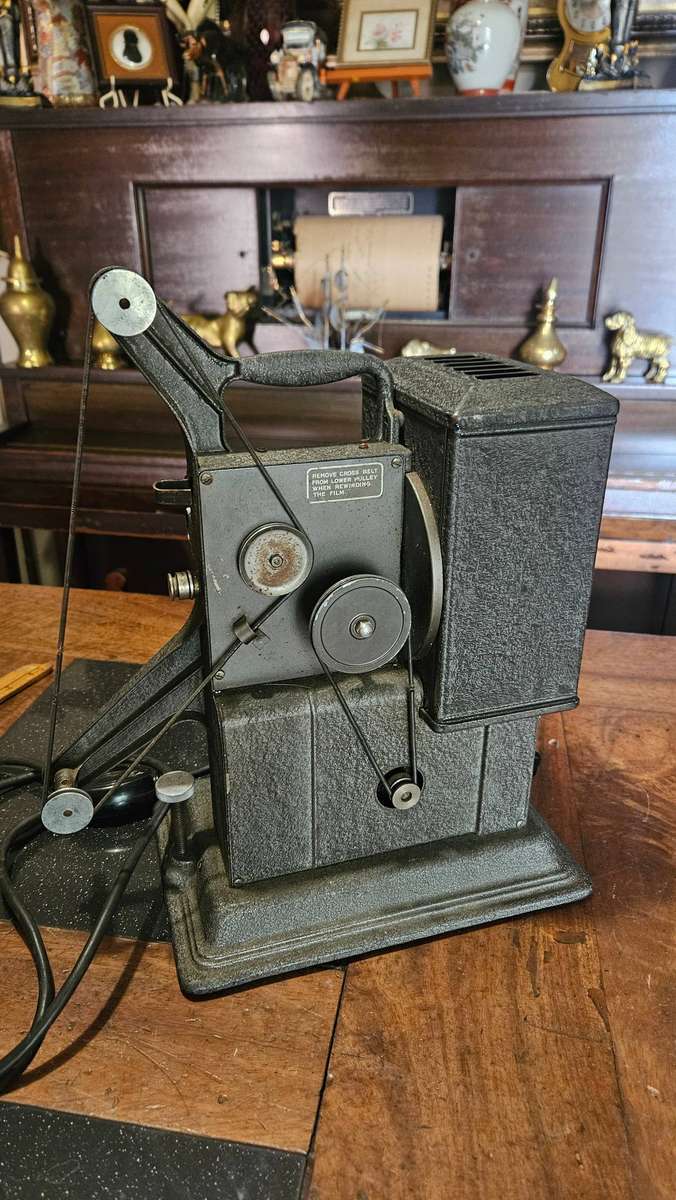 1940's Keystone Projector Model M-8