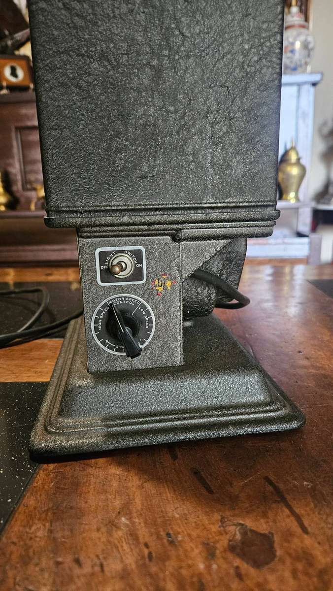 1940's Keystone Projector Model M-8