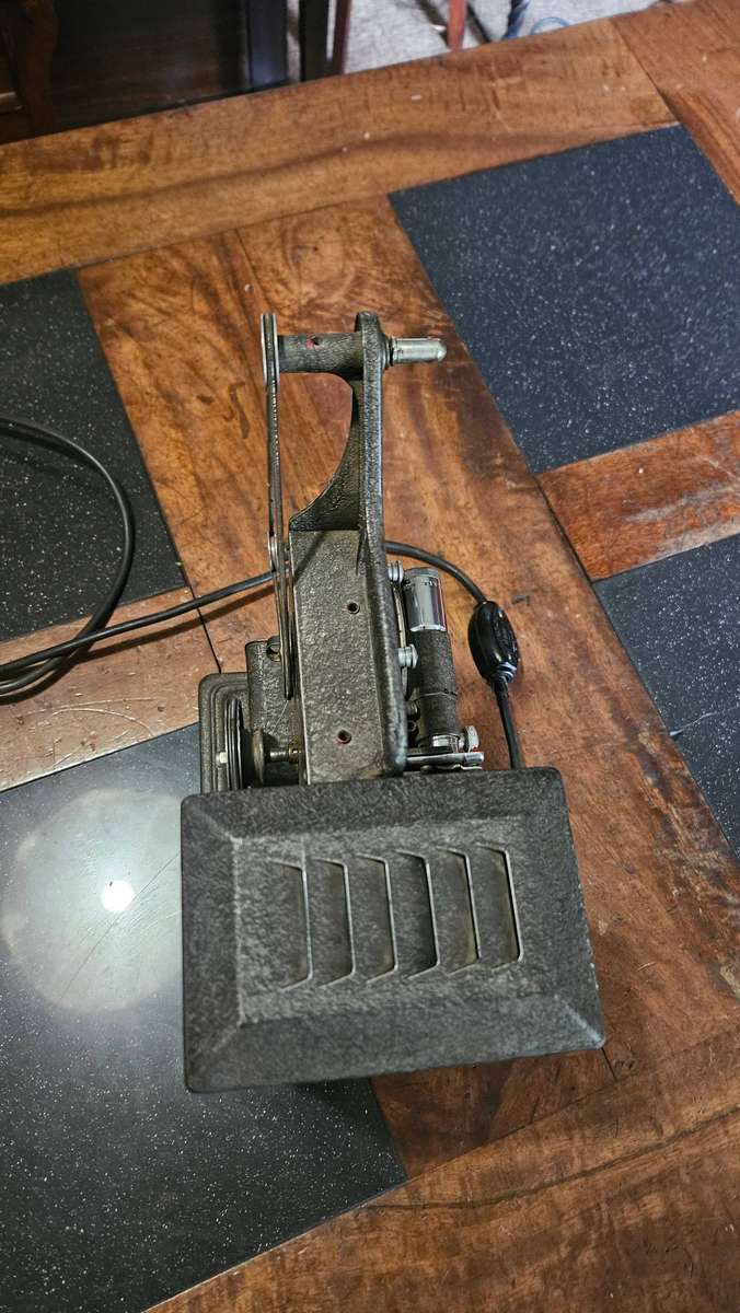 1940's Keystone Projector Model M-8