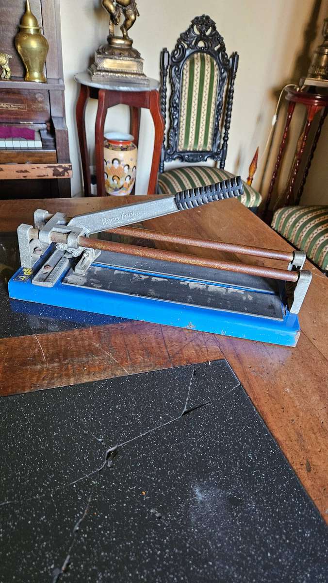 Tile Cutter