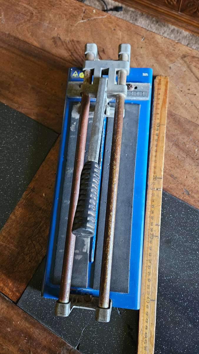 Tile Cutter